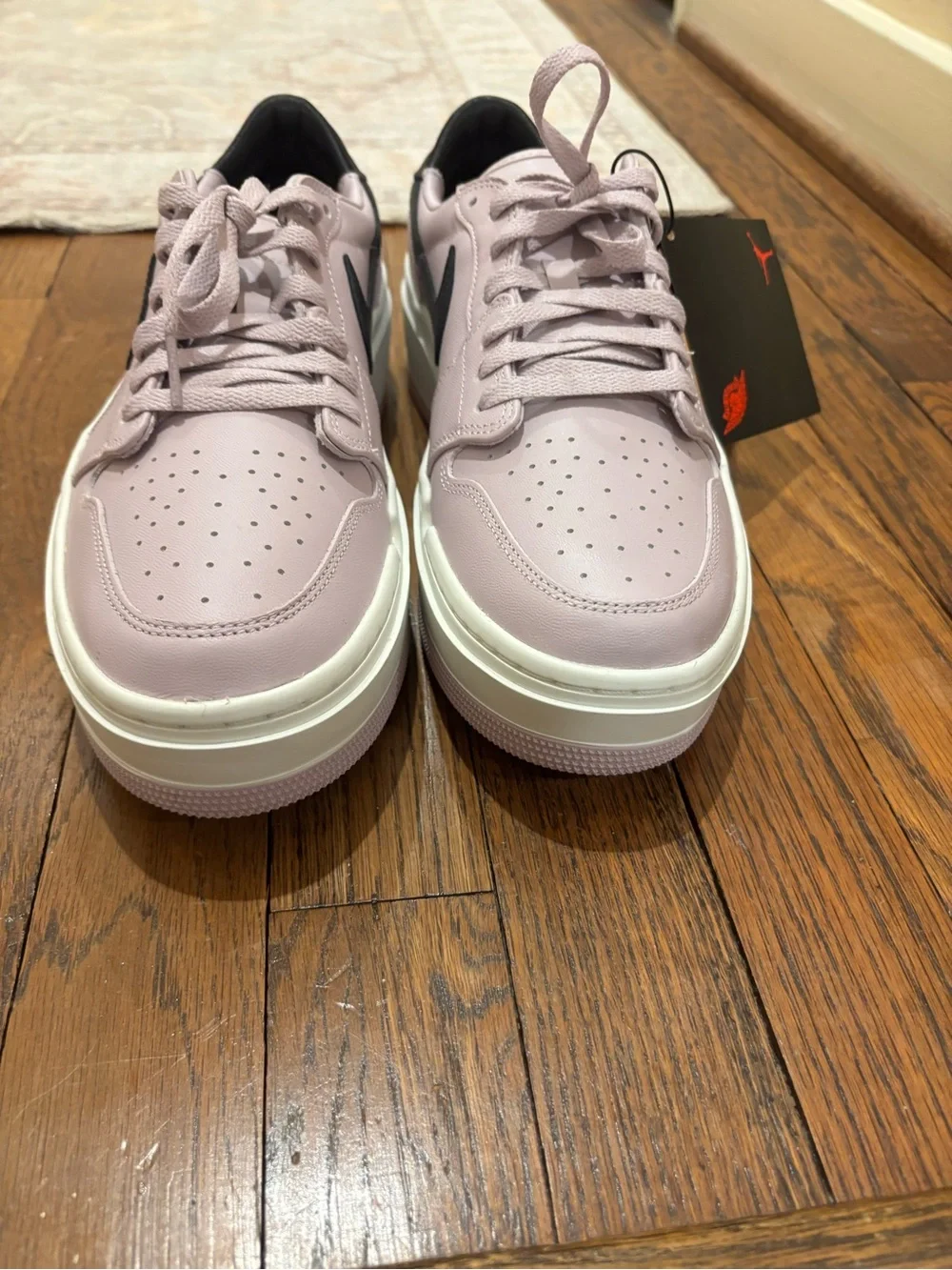 NWT RARE CUSTOM Nike sneakers. Size 11